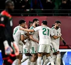 1-2！阿森纳遭读秒绝杀！曼城3-0大胜差2分，日本中场绝平利物浦