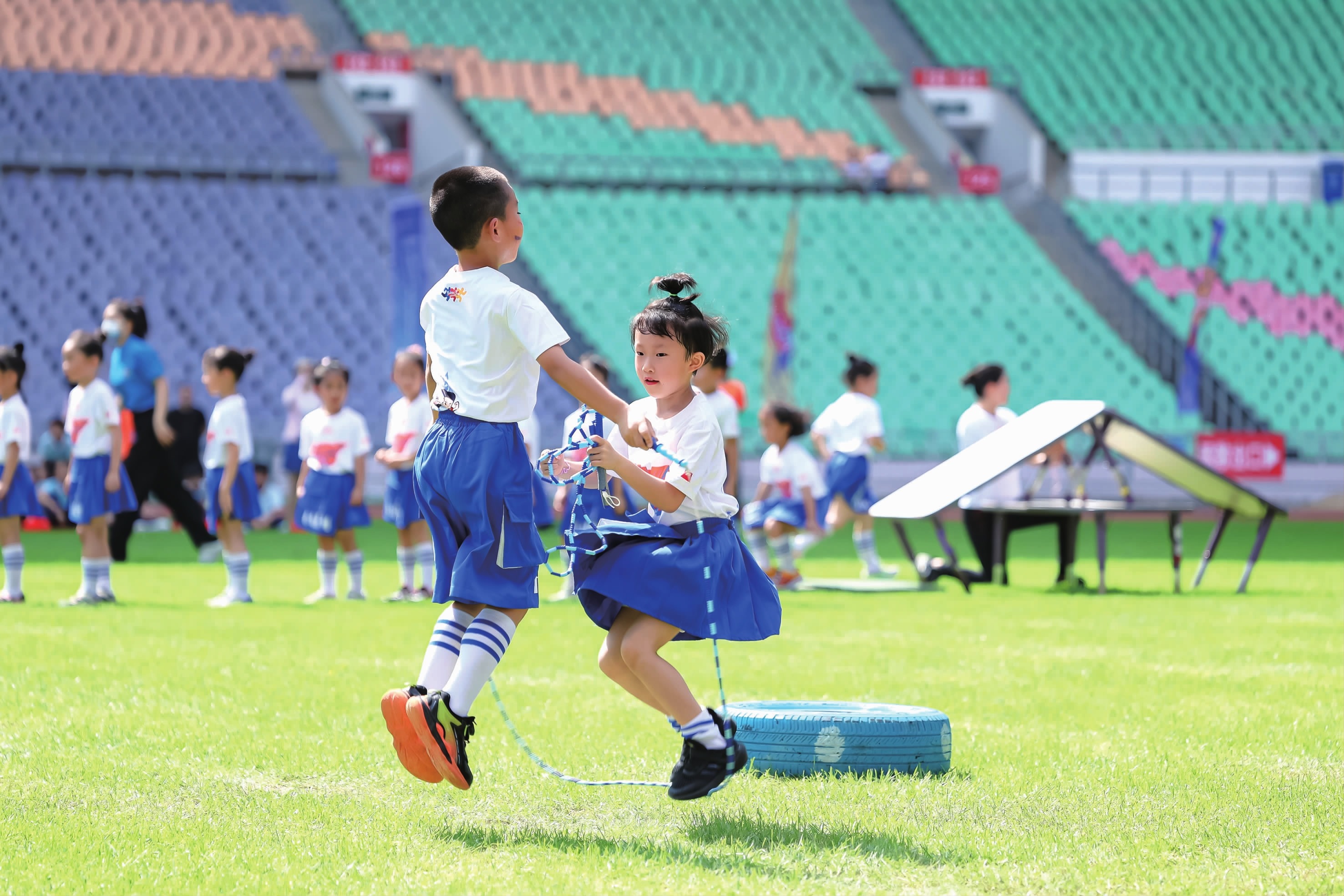 曝独行侠愿意交易任何球员 除了欧文和弗拉格